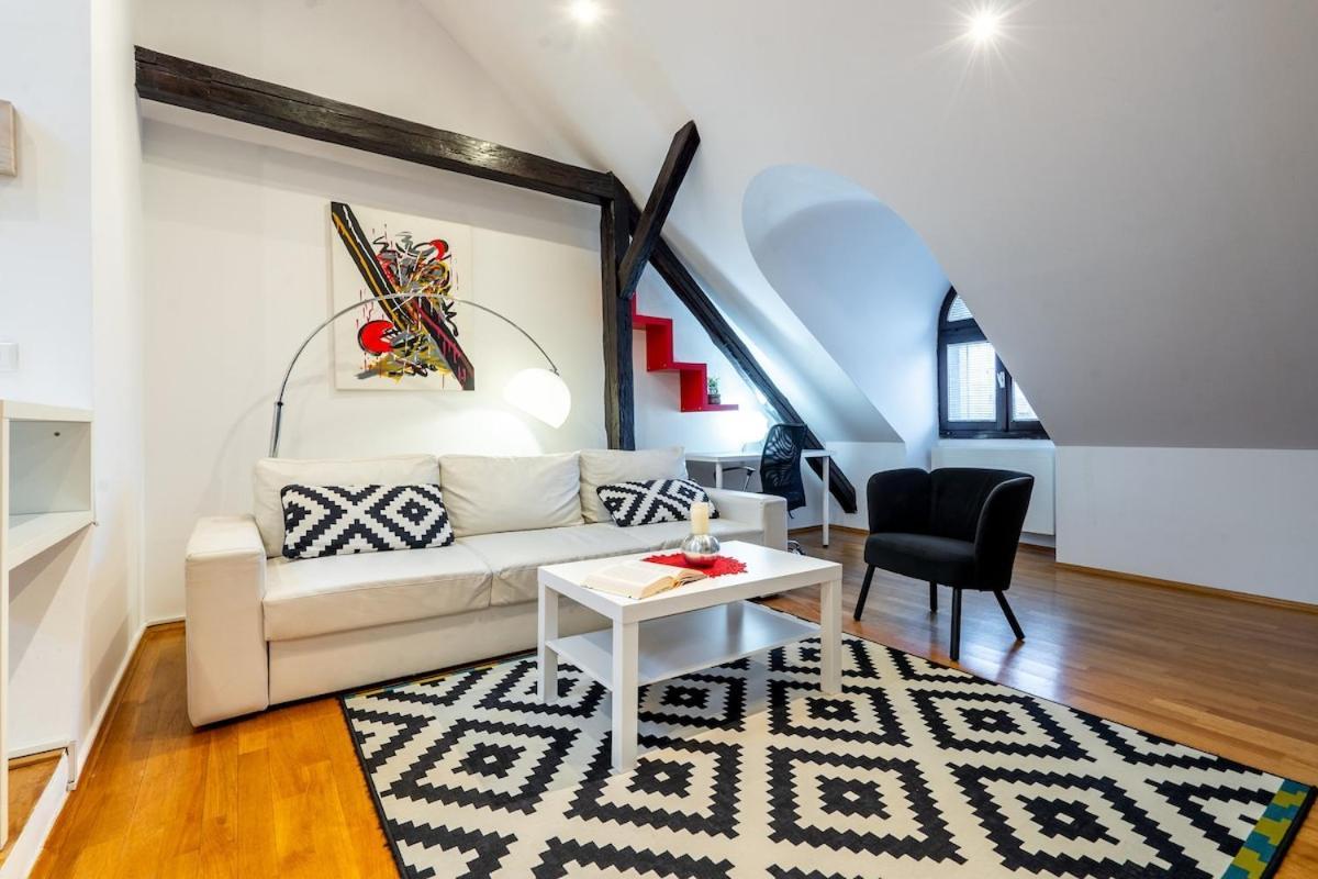 Modern Apartment Centrally Located زغرب المظهر الخارجي الصورة