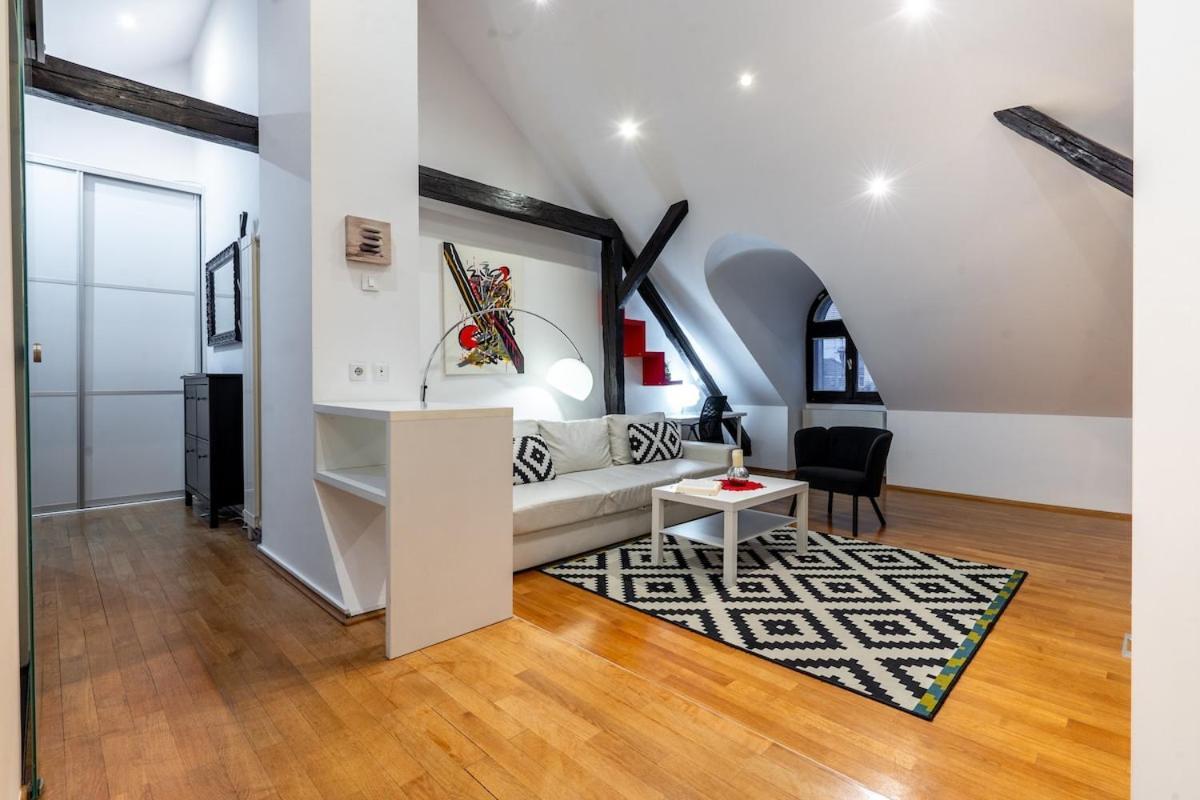 Modern Apartment Centrally Located زغرب المظهر الخارجي الصورة