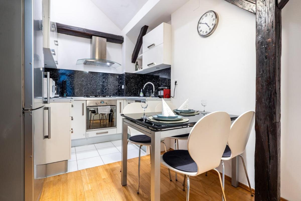 Modern Apartment Centrally Located زغرب المظهر الخارجي الصورة