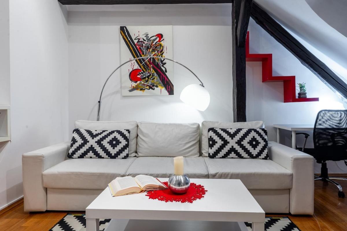 Modern Apartment Centrally Located زغرب المظهر الخارجي الصورة