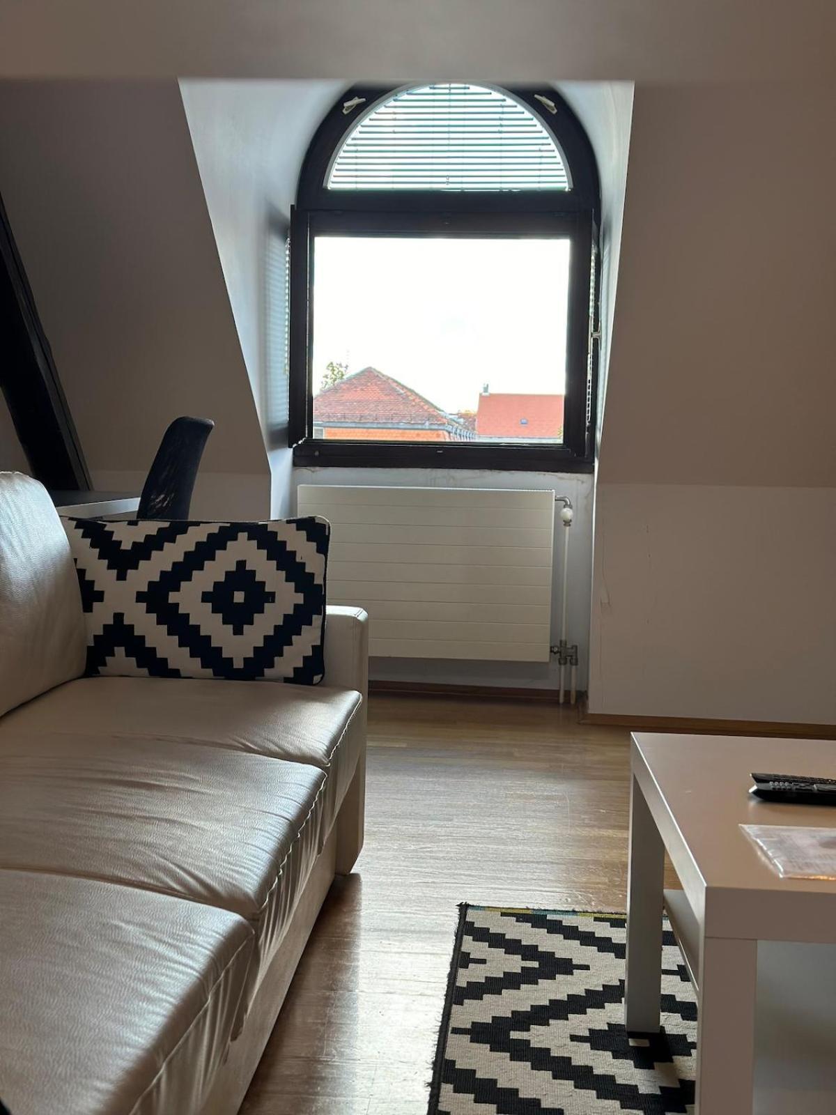 Modern Apartment Centrally Located زغرب المظهر الخارجي الصورة